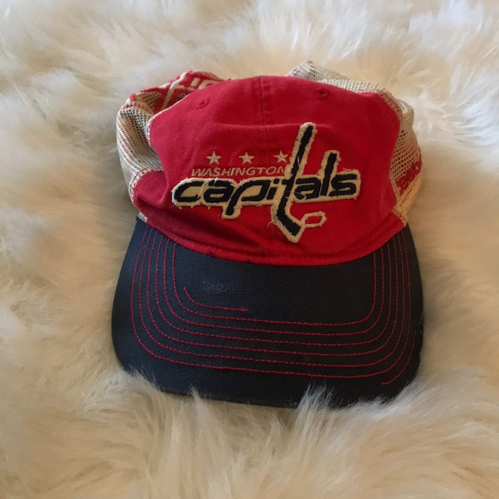 Reebook NHL Washington Capitals Hockey Team Hat
